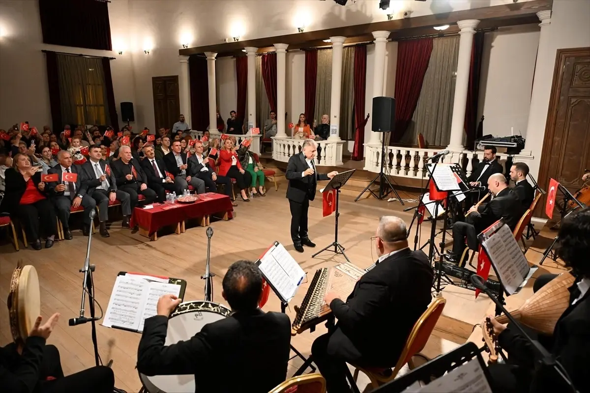 edirnede cumhuriyet bayrami ozel konseri gerceklesti isUMGuM7.jpg