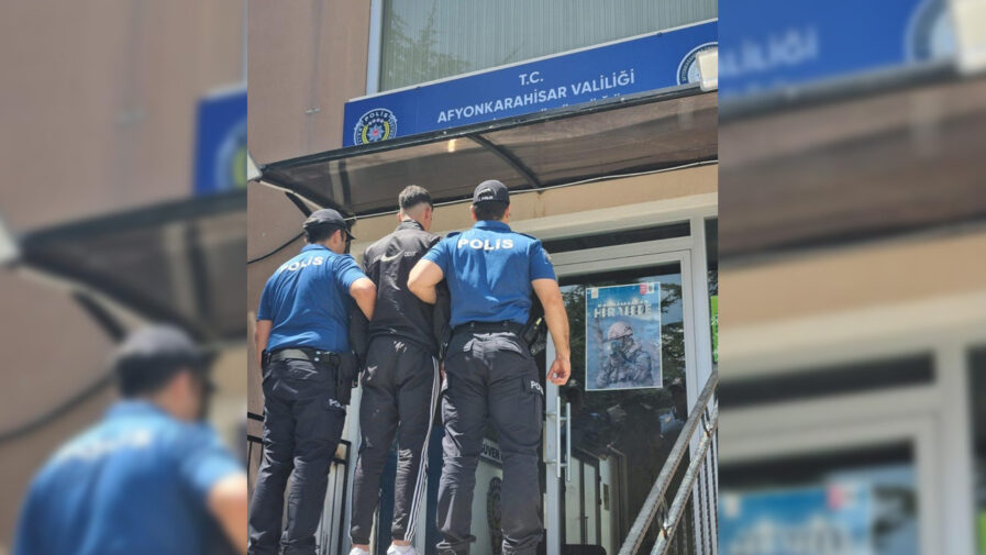 Afyonkarahisar’da Kadınlar Arasındaki Kavga Bıçaklı Tehditle Sonuçlandı