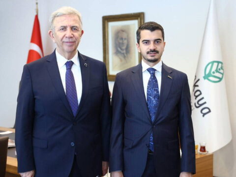 Huseyin can guner tutuklandi mansur yavastan yanindayiz mesaji N3fHdNEm